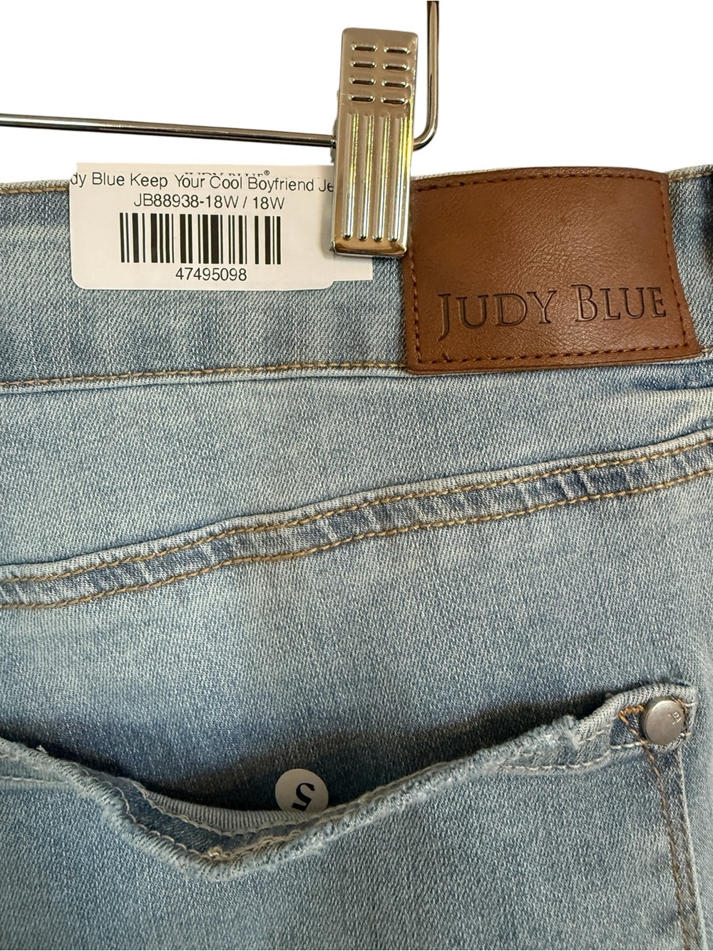 NWT Judy Blue JB88938 Keep Your Cool V Front Boyfriend Jeans 18W Sorbtek Cooling - Picture 6 of 16